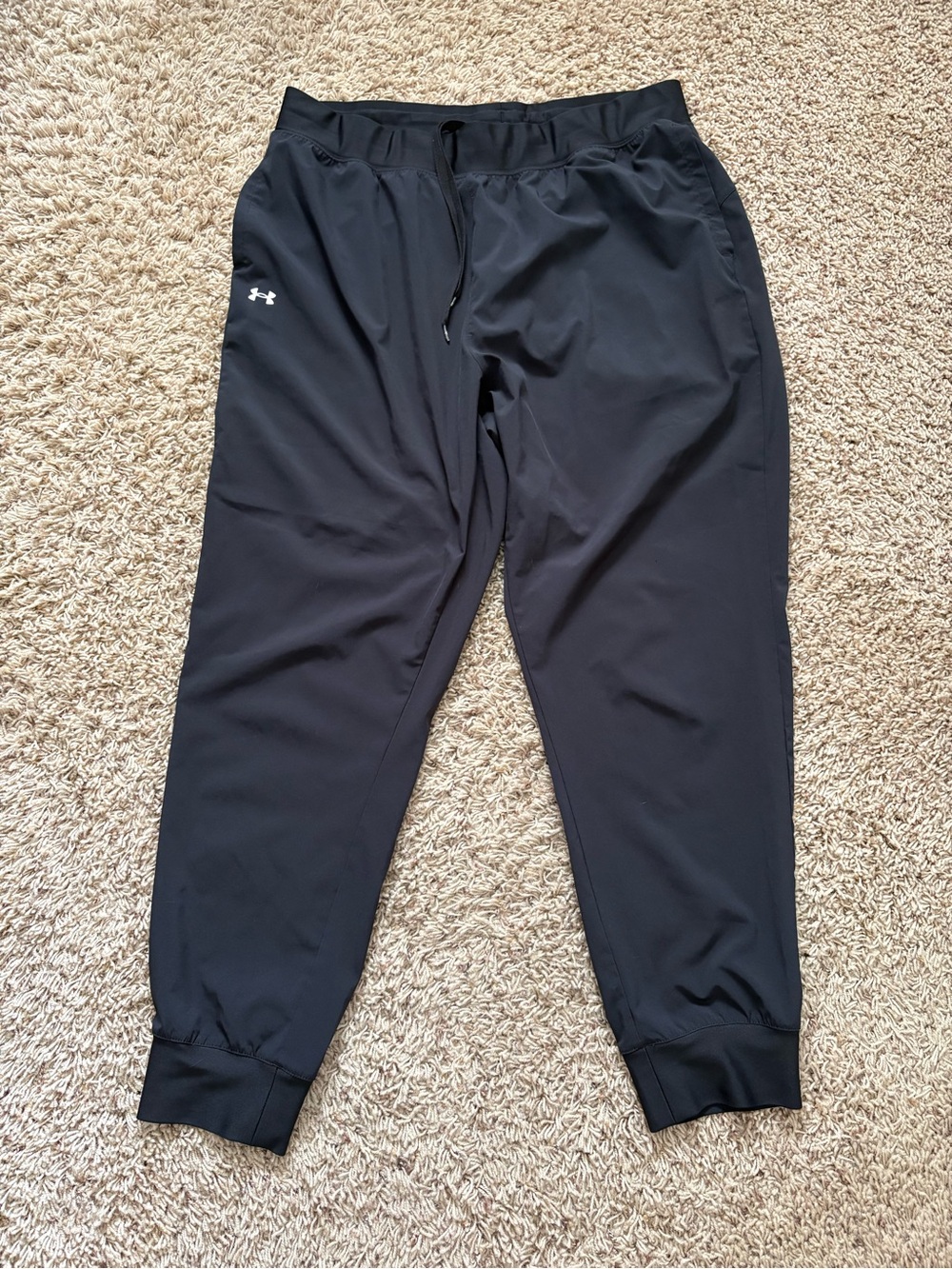 Under Armour Black women’s High-Rise Athletic Joggers